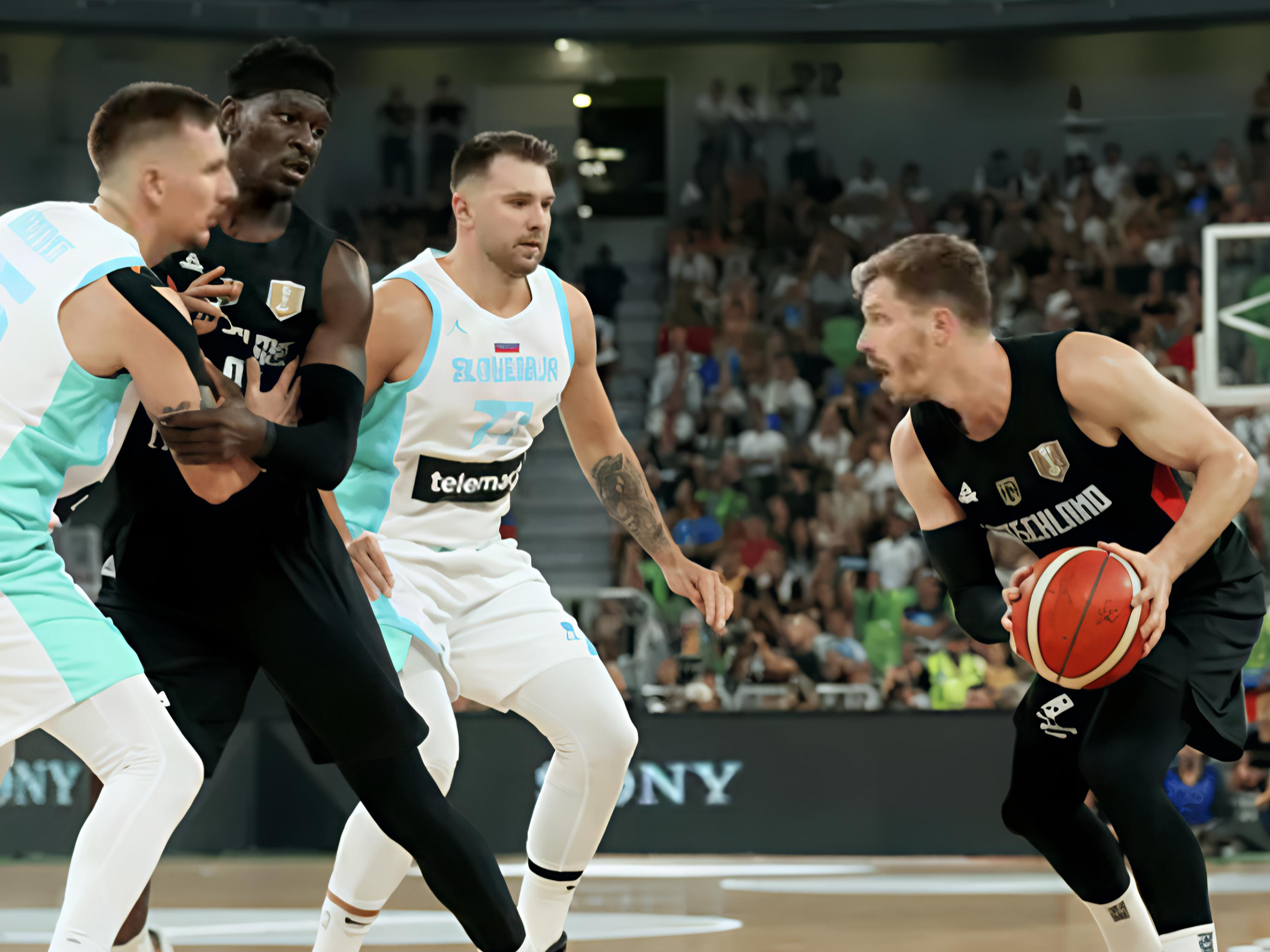 离谱！东契奇连续五场比赛得分超过惊艳表现法兰克福今夜主帅复盘，今晨波尔图临场应变