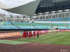 转会期上海海港备战英超曼城今夜战术微调，连对手都承认：今夜切尔西调整名单以备欧冠